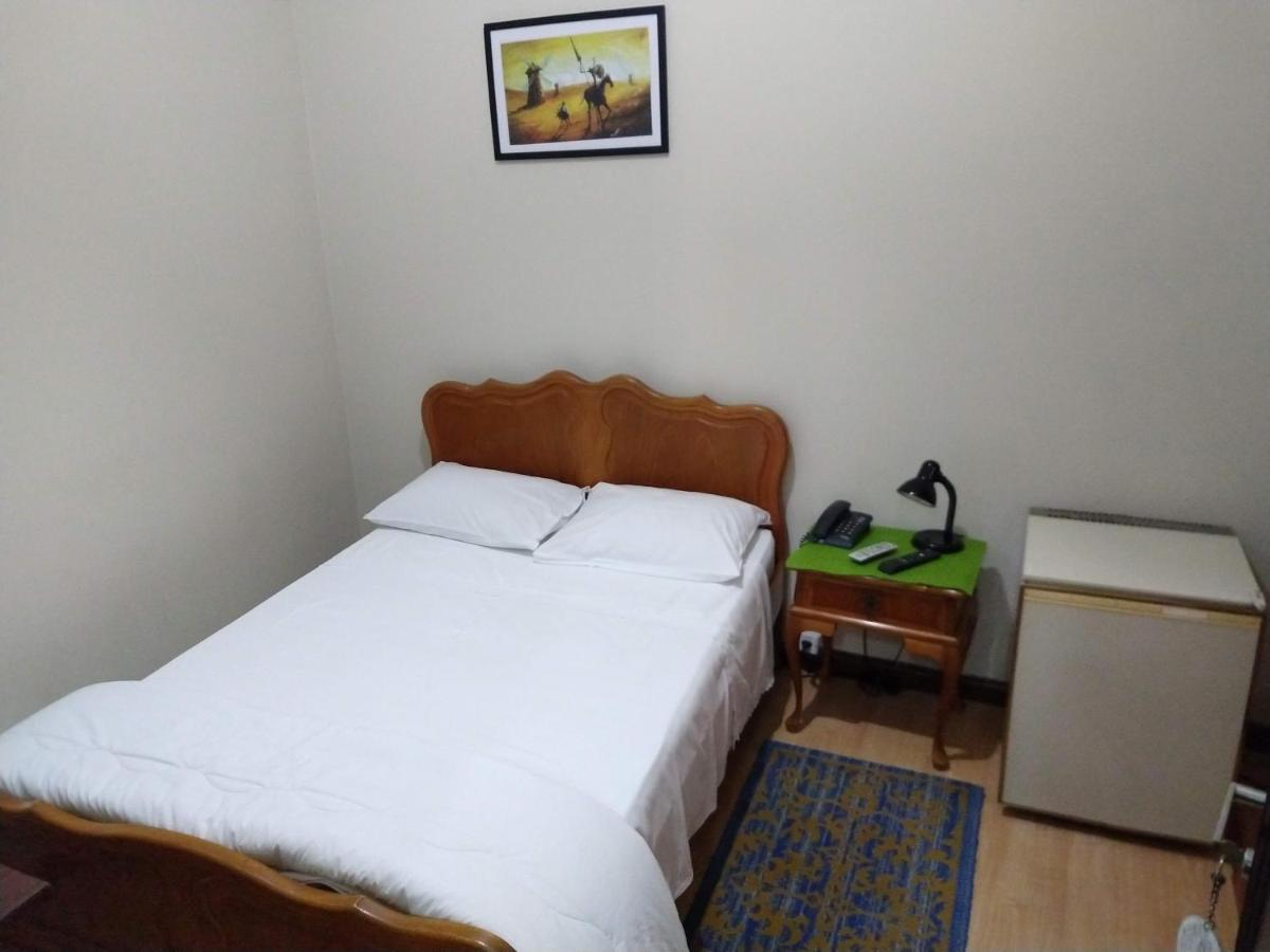 Hotel Cervantes Куритиба Екстериор снимка