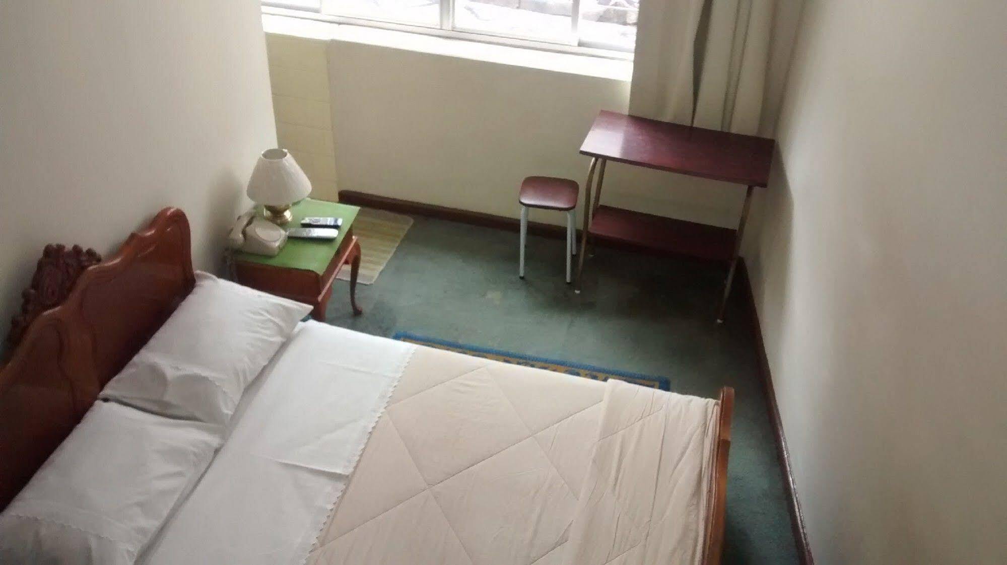 Hotel Cervantes Куритиба Екстериор снимка